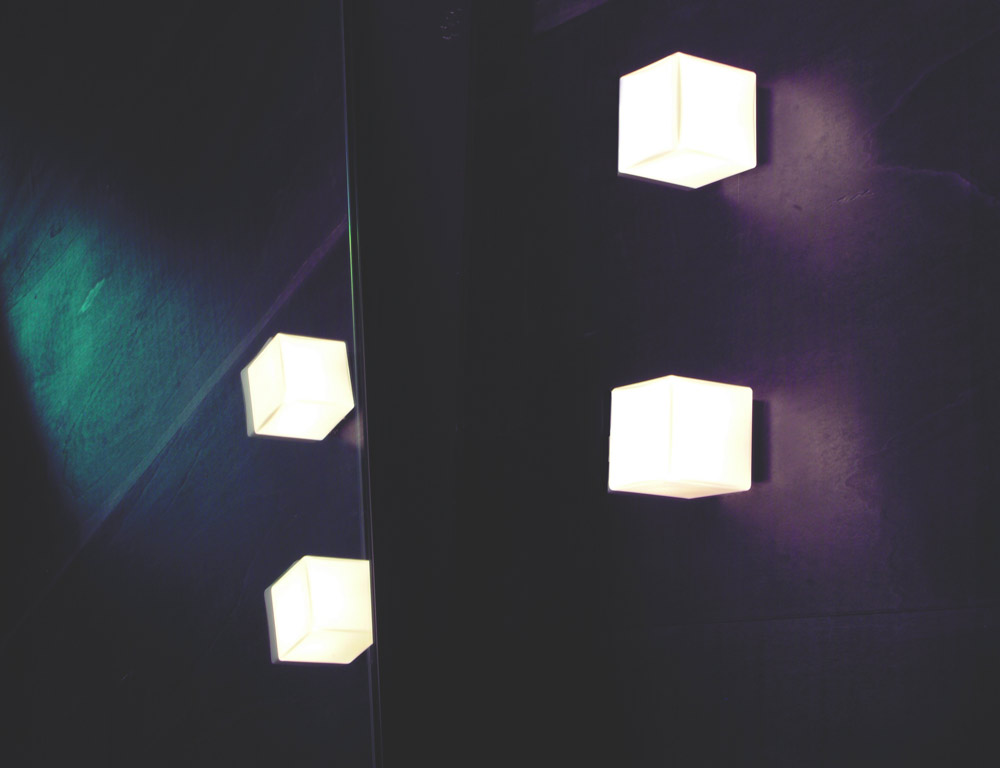 Галогенный светильник One up, 40Вт, 220В, стекло Мурано хром, 81х81х96мм