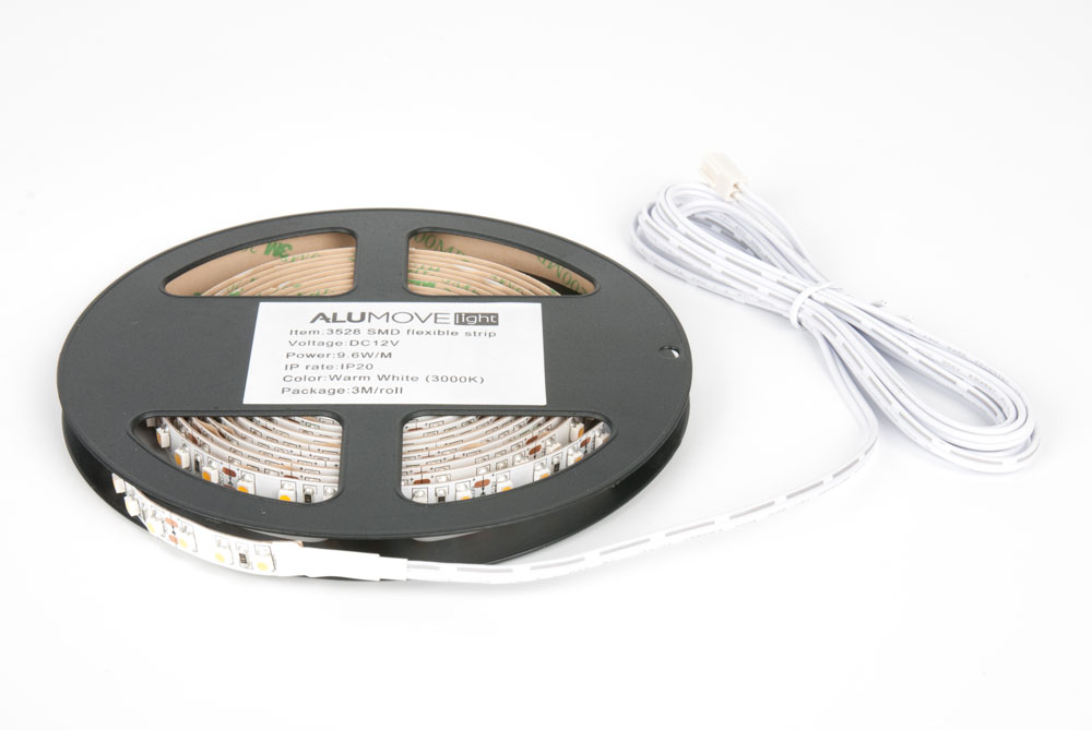 LED лента IP20 открытая, 8мм, 120 LED/м,  28Вт, 12В, 3м в кат., кабель пит. 2м с разъемом mini-plug теплый