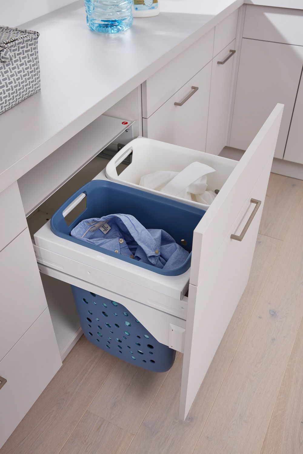Система хранения белья Laundry-Carrier 60, 2х33л. белая рама, 562-568x448x545мм