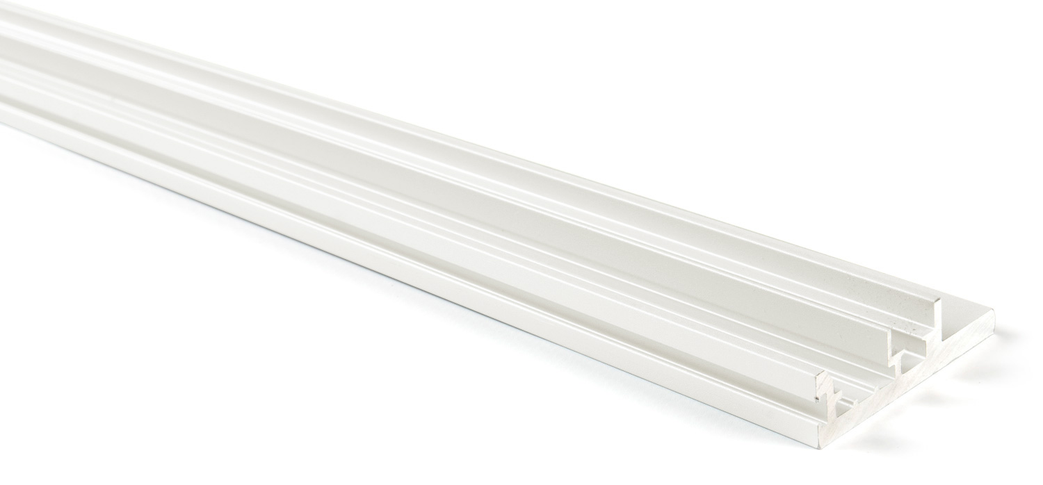 Вертикальный профиль-ручка для Glow (3м) белый